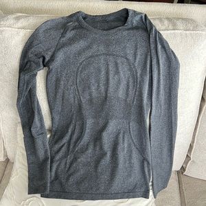 Like new Lululemon swiftly tech long sleeve shirt